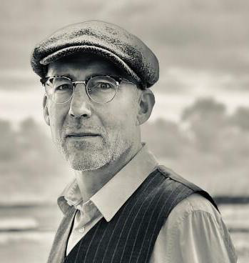 Der Schriftsteller Ewald Arenz kommt zu einer Lesung in die Walder Kirche. Foto: Birkefeld